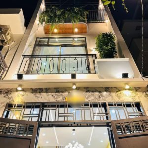 Bán Nhà Mặt Tiền Hẻm Nguyễn Thị Thập, Quận 7 – Vị Trí Vàng, Nội Thất Cao Cấp