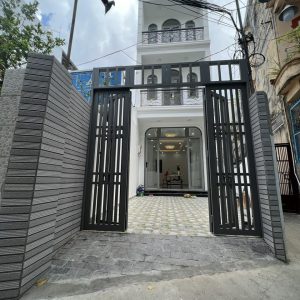 Chú Vinh bán căn nhà Chu Văn An, P12, Q. Bình Thạnh, DT 51,2m2 (4,3x11,75), sổ chính chủ