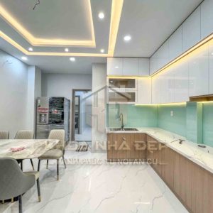 Bán gấp căn hộ 3PN, Vinhomes Grand Park Q9 view sông thoáng mát, giá chỉ 3,1 Tỷ
